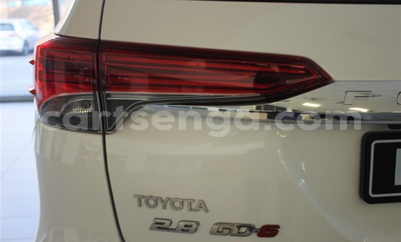 Buy Used Toyota Fortuner White Car in Mbabane in Manzini Buy Used Toyota Fortuner White Car in Mbabane in Manzini