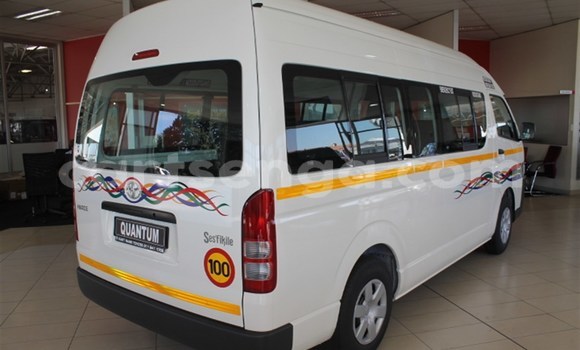 Acheter Occasion Voiture Toyota Sprinter Blanc à Mbabane, Manzini Acheter Occasion Voiture Toyota Sprinter Blanc à Mbabane, Manzini