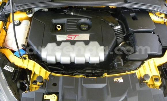 Nunua Ilio tumika Ford Focus ST Beige Gari ndani ya Ezulwini nchini Hhohho Nunua Ilio tumika Ford Focus ST Beige Gari ndani ya Ezulwini nchini Hhohho