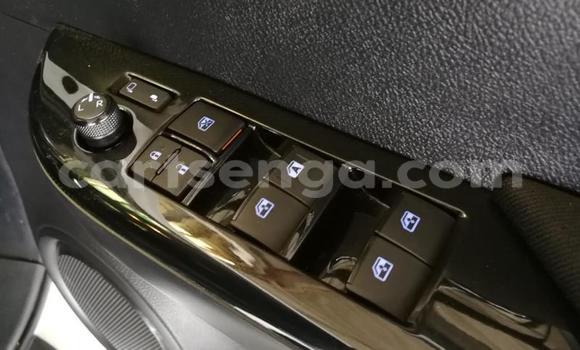 Buy Used Toyota Hilux White Car in Ezulwini in Hhohho Buy Used Toyota Hilux White Car in Ezulwini in Hhohho