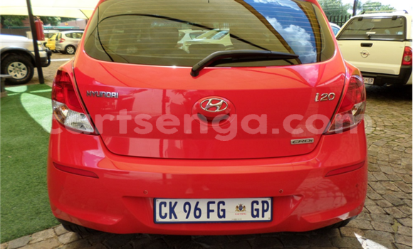 Acheter Occasion Voiture Hyundai i20 Rouge à Big Bend, Lubombo District Acheter Occasion Voiture Hyundai i20 Rouge à Big Bend, Lubombo District