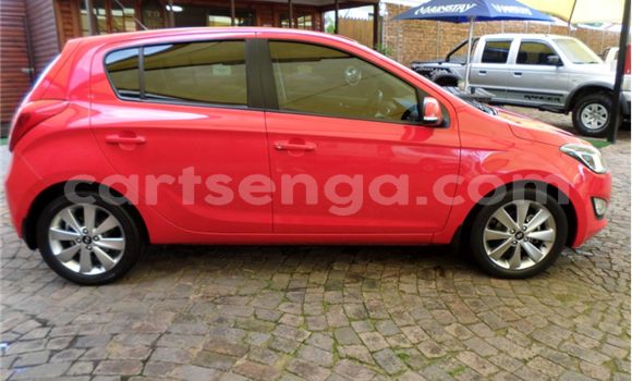 Acheter Occasion Voiture Hyundai i20 Rouge à Big Bend, Lubombo District Acheter Occasion Voiture Hyundai i20 Rouge à Big Bend, Lubombo District