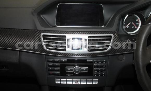 Nunua Ilio tumika Mercedes‒Benz C–Class White Gari ndani ya Hlatikulu nchini Wilaya ya Shiselweni Nunua Ilio tumika Mercedes‒Benz C–Class White Gari ndani ya Hlatikulu nchini Wilaya ya Shiselweni