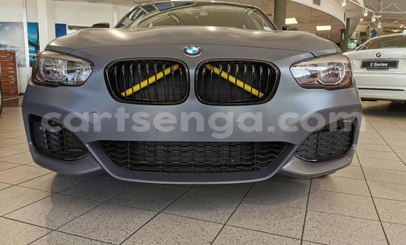 Nunua Ilio tumika BMW 1–Series Beige Gari ndani ya Ezulwini nchini Hhohho Nunua Ilio tumika BMW 1–Series Beige Gari ndani ya Ezulwini nchini Hhohho