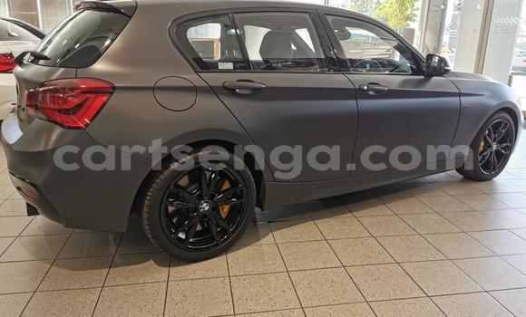 Nunua Ilio tumika BMW 1–Series Beige Gari ndani ya Ezulwini nchini Hhohho Nunua Ilio tumika BMW 1–Series Beige Gari ndani ya Ezulwini nchini Hhohho