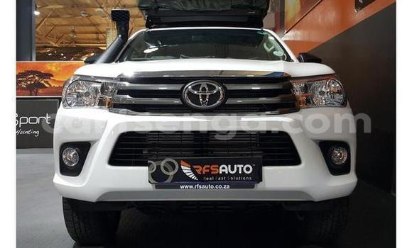 Acheter Occasion Voiture Toyota Hilux Blanc à Big Bend, Lubombo Acheter Occasion Voiture Toyota Hilux Blanc à Big Bend, Lubombo