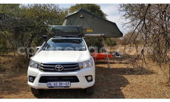 Acheter Occasion Voiture Toyota Hilux Blanc à Big Bend, Lubombo Acheter Occasion Voiture Toyota Hilux Blanc à Big Bend, Lubombo