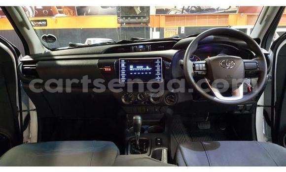 Acheter Occasion Voiture Toyota Hilux Blanc à Big Bend, Lubombo Acheter Occasion Voiture Toyota Hilux Blanc à Big Bend, Lubombo