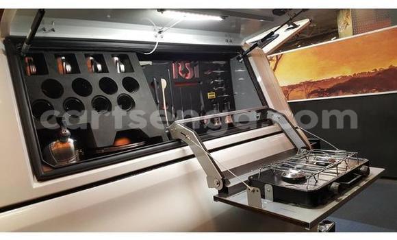 Acheter Occasion Voiture Toyota Hilux Blanc à Big Bend, Lubombo Acheter Occasion Voiture Toyota Hilux Blanc à Big Bend, Lubombo