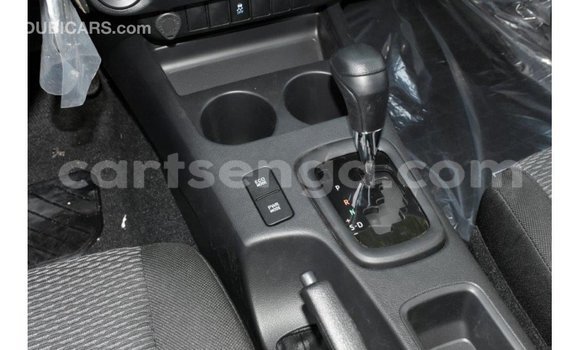 Buy Import Toyota Hilux White Car in Import - Dubai in Hhohho Buy Import Toyota Hilux White Car in Import - Dubai in Hhohho