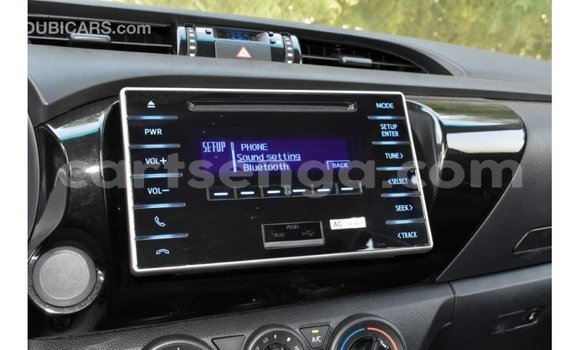 Buy Import Toyota Hilux White Car in Import - Dubai in Hhohho Buy Import Toyota Hilux White Car in Import - Dubai in Hhohho