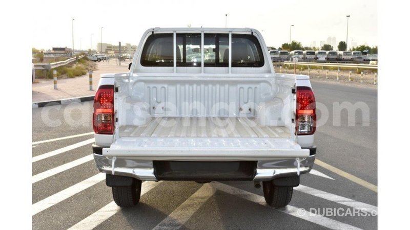 Big with watermark toyota hilux hhohho import dubai 16757