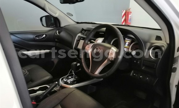 Acheter Occasion Voiture Nissan Navara Blanc à Ezulwini, Hhohho Acheter Occasion Voiture Nissan Navara Blanc à Ezulwini, Hhohho