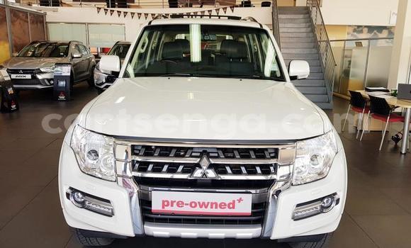 Buy Used Mitsubishi Pajero White Car in Ezulwini in Hhohho Buy Used Mitsubishi Pajero White Car in Ezulwini in Hhohho