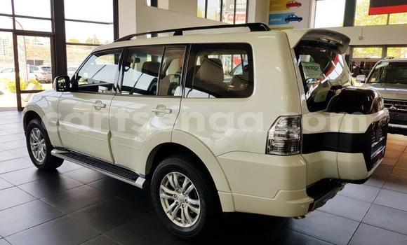 Buy Used Mitsubishi Pajero White Car in Ezulwini in Hhohho Buy Used Mitsubishi Pajero White Car in Ezulwini in Hhohho