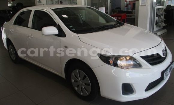 Nunua Ilio tumika Toyota Corolla White Gari ndani ya Big Bend nchini Lubombo Nunua Ilio tumika Toyota Corolla White Gari ndani ya Big Bend nchini Lubombo