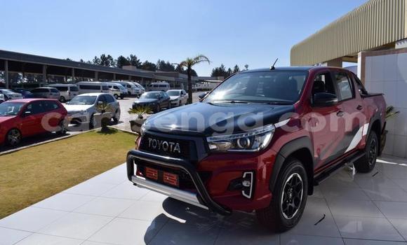 Nunua Ilio tumika Toyota Hilux Surf Red Gari ndani ya Hlatikulu nchini Wilaya ya Shiselweni Nunua Ilio tumika Toyota Hilux Surf Red Gari ndani ya Hlatikulu nchini Wilaya ya Shiselweni