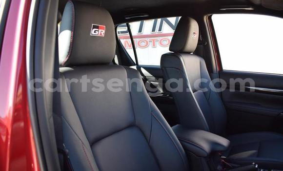 Nunua Ilio tumika Toyota Hilux Surf Red Gari ndani ya Hlatikulu nchini Wilaya ya Shiselweni Nunua Ilio tumika Toyota Hilux Surf Red Gari ndani ya Hlatikulu nchini Wilaya ya Shiselweni