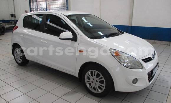 Nunua Ilio tumika Hyundai i20 White Gari ndani ya Manzini nchini Manzini Nunua Ilio tumika Hyundai i20 White Gari ndani ya Manzini nchini Manzini