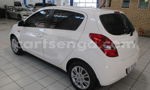 Nunua Ilio tumika Hyundai i20 White Gari ndani ya Manzini nchini Manzini Nunua Ilio tumika Hyundai i20 White Gari ndani ya Manzini nchini Manzini