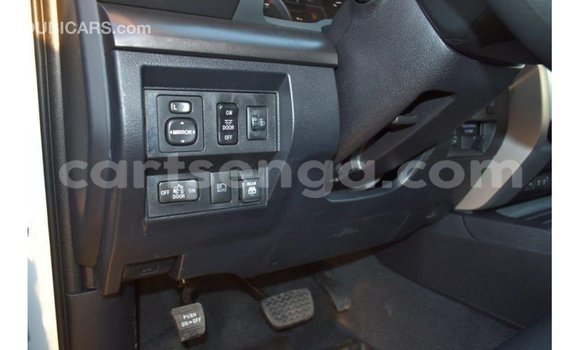 Buy Import Toyota Tundra White Car in Import - Dubai in Hhohho Buy Import Toyota Tundra White Car in Import - Dubai in Hhohho