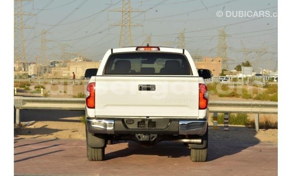 Buy Import Toyota Tundra White Car in Import - Dubai in Hhohho Buy Import Toyota Tundra White Car in Import - Dubai in Hhohho