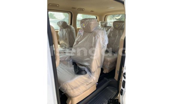 Buy Import Hyundai Chorus White Truck in Import - Dubai in Hhohho Buy Import Hyundai Chorus White Truck in Import - Dubai in Hhohho