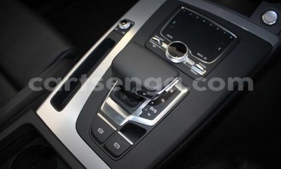 Nunua Ilio tumika Audi Q5 Blue Gari ndani ya Mbabane nchini Manzini Nunua Ilio tumika Audi Q5 Blue Gari ndani ya Mbabane nchini Manzini