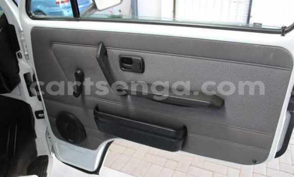 Nunua Ilio tumika Volkswagen Caravelle White Gari ndani ya Mbabane nchini Manzini Nunua Ilio tumika Volkswagen Caravelle White Gari ndani ya Mbabane nchini Manzini