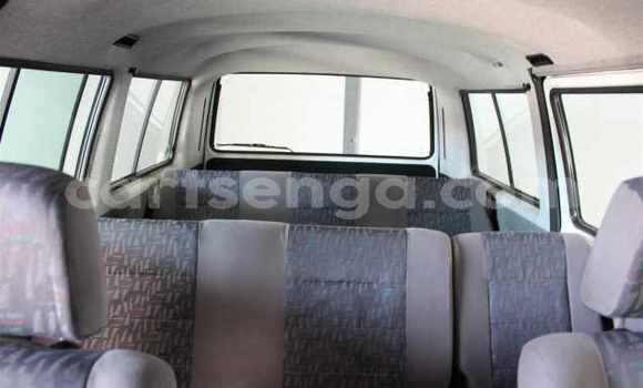 Nunua Ilio tumika Volkswagen Caravelle White Gari ndani ya Mbabane nchini Manzini Nunua Ilio tumika Volkswagen Caravelle White Gari ndani ya Mbabane nchini Manzini