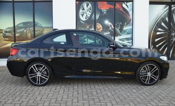 Nunua Ilio tumika BMW 2er Black Gari ndani ya Mbabane nchini Manzini Nunua Ilio tumika BMW 2er Black Gari ndani ya Mbabane nchini Manzini
