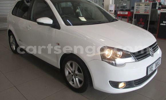 Nunua Ilio tumika Volkswagen Polo White Gari ndani ya Hlatikulu nchini Wilaya ya Shiselweni Nunua Ilio tumika Volkswagen Polo White Gari ndani ya Hlatikulu nchini Wilaya ya Shiselweni