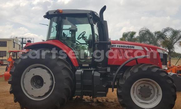 Buy Used Caterpillar 120 Red Truck in Ezulwini in Hhohho Buy Used Caterpillar 120 Red Truck in Ezulwini in Hhohho