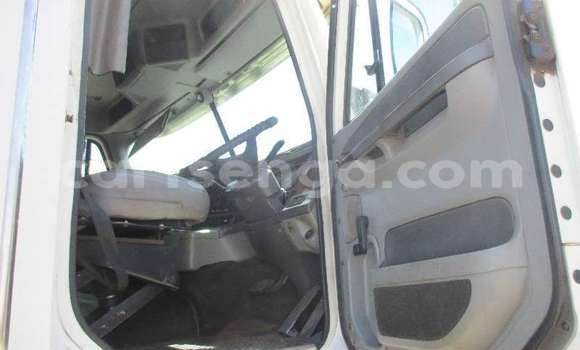 Acheter Occasion Utilitaire Caterpillar 120 Blanc à Mbabane, Manzini Acheter Occasion Utilitaire Caterpillar 120 Blanc à Mbabane, Manzini