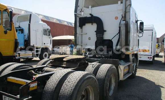 Acheter Occasion Utilitaire Caterpillar 120 Blanc à Mbabane, Manzini Acheter Occasion Utilitaire Caterpillar 120 Blanc à Mbabane, Manzini