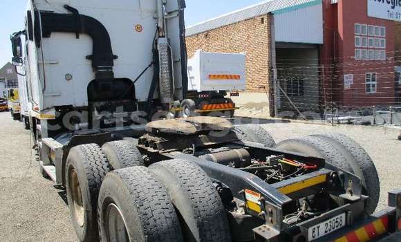 Acheter Occasion Utilitaire Caterpillar 120 Blanc à Mbabane, Manzini Acheter Occasion Utilitaire Caterpillar 120 Blanc à Mbabane, Manzini