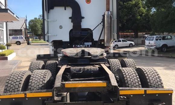 Buy Used Caterpillar 120 White Truck in Mbabane in Manzini Buy Used Caterpillar 120 White Truck in Mbabane in Manzini