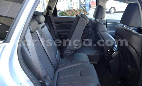 Acheter Occasion Voiture Hyundai Santa Fe Gris à Ezulwini, Hhohho Acheter Occasion Voiture Hyundai Santa Fe Gris à Ezulwini, Hhohho