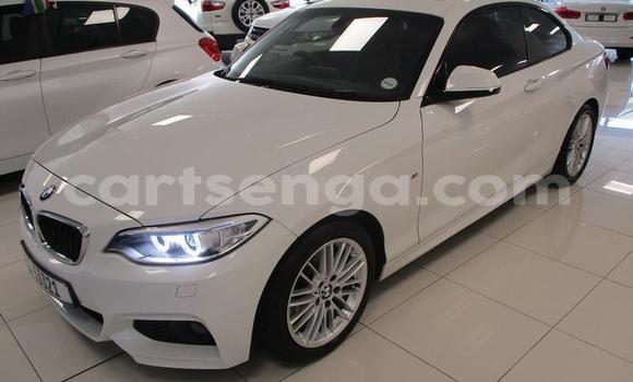 Nunua Ilio tumika BMW 2er White Gari ndani ya Mbabane nchini Manzini Nunua Ilio tumika BMW 2er White Gari ndani ya Mbabane nchini Manzini