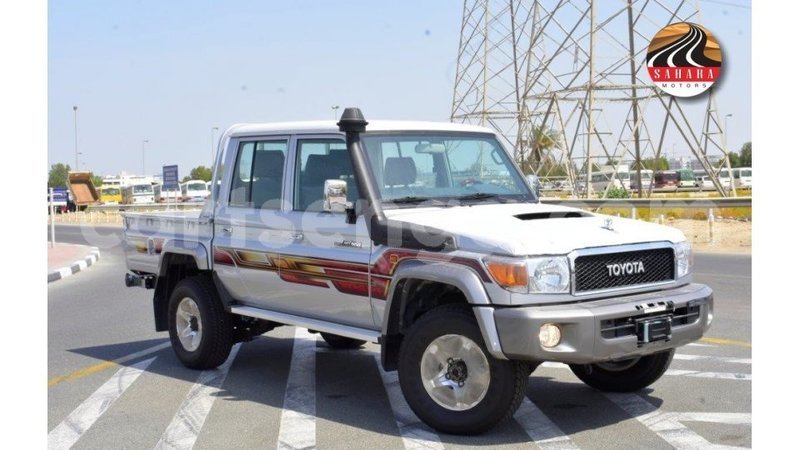 Big with watermark toyota land cruiser hhohho import dubai 16839