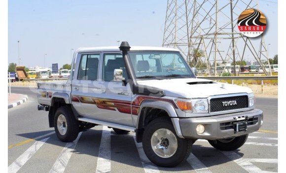 Buy Import Toyota Land Cruiser Other Car in Import - Dubai in Hhohho Buy Import Toyota Land Cruiser Other Car in Import - Dubai in Hhohho