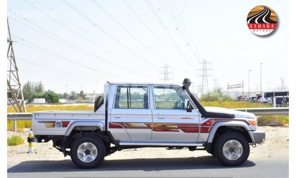 Buy Import Toyota Land Cruiser Other Car in Import - Dubai in Hhohho Buy Import Toyota Land Cruiser Other Car in Import - Dubai in Hhohho