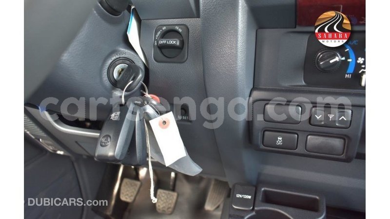 Big with watermark toyota land cruiser hhohho import dubai 16839