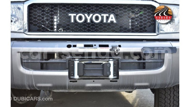 Big with watermark toyota land cruiser hhohho import dubai 16839