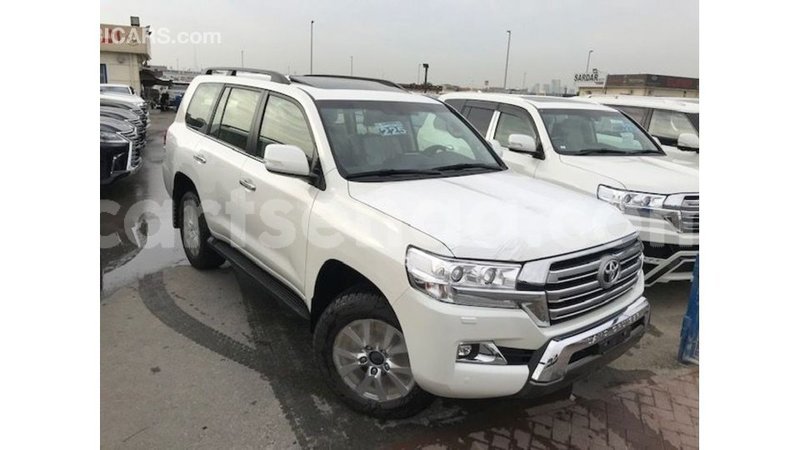 Big with watermark toyota land cruiser hhohho import dubai 16842