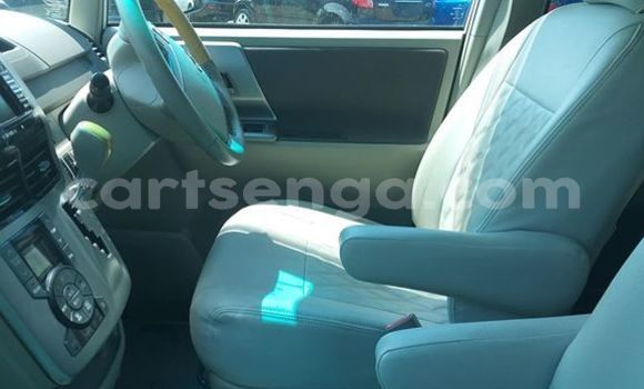 Nunua Ilio tumika Toyota Noah White Gari ndani ya Nhlangano nchini Wilaya ya Shiselweni Nunua Ilio tumika Toyota Noah White Gari ndani ya Nhlangano nchini Wilaya ya Shiselweni