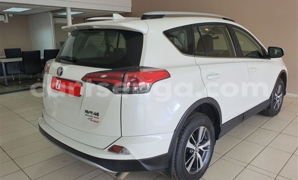 Acheter Occasion Voiture Toyota RAV4 Blanc à Ezulwini, Hhohho Acheter Occasion Voiture Toyota RAV4 Blanc à Ezulwini, Hhohho