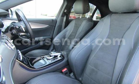 Nunua Ilio tumika Mercedes‒Benz E–Class Silver Gari ndani ya Hlatikulu nchini Wilaya ya Shiselweni Nunua Ilio tumika Mercedes‒Benz E–Class Silver Gari ndani ya Hlatikulu nchini Wilaya ya Shiselweni