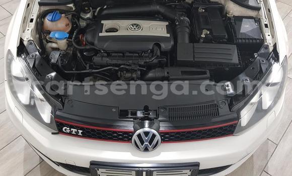 Nunua Ilio tumika Volkswagen Golf GTI White Gari ndani ya Mbabane nchini Manzini Nunua Ilio tumika Volkswagen Golf GTI White Gari ndani ya Mbabane nchini Manzini
