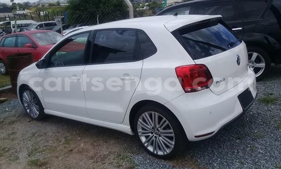 Buy Used Volkswagen Polo White Car in Mbabane in Manzini Buy Used Volkswagen Polo White Car in Mbabane in Manzini